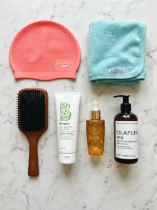 Different environmental conditions affecting healthy hair.